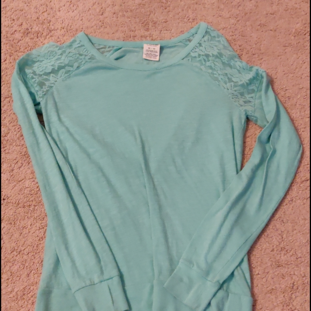 VS PINK long sleeved tee